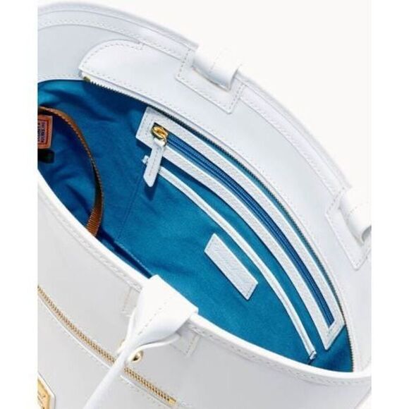 ✨Dooney & Bourke Patent Zip Tote✨ - Picture 3 of 11